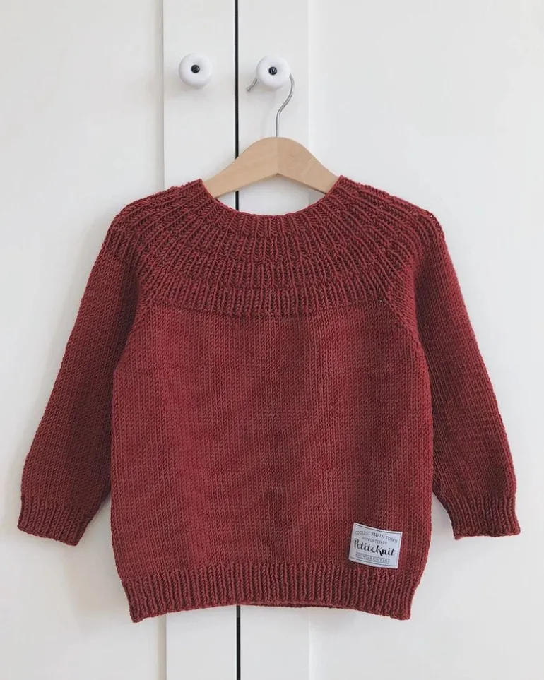 Anker's Sweater by PetiteKnit, in English