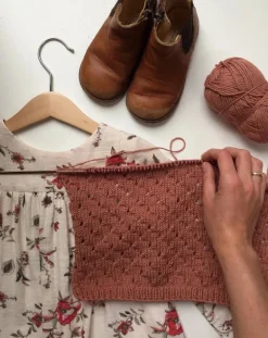 Anna's Summer Cardigan by PetiteKnit, in English