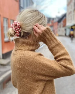 Caramel Sweater by PetiteKnit (suomeksi)