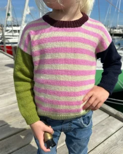Holger Shirt by PetiteKnit, in English