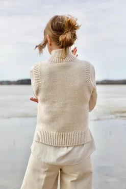 Jollas Vest by Leeni Hoimela, in english