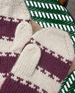 Key Mittens by Petiteknit, English