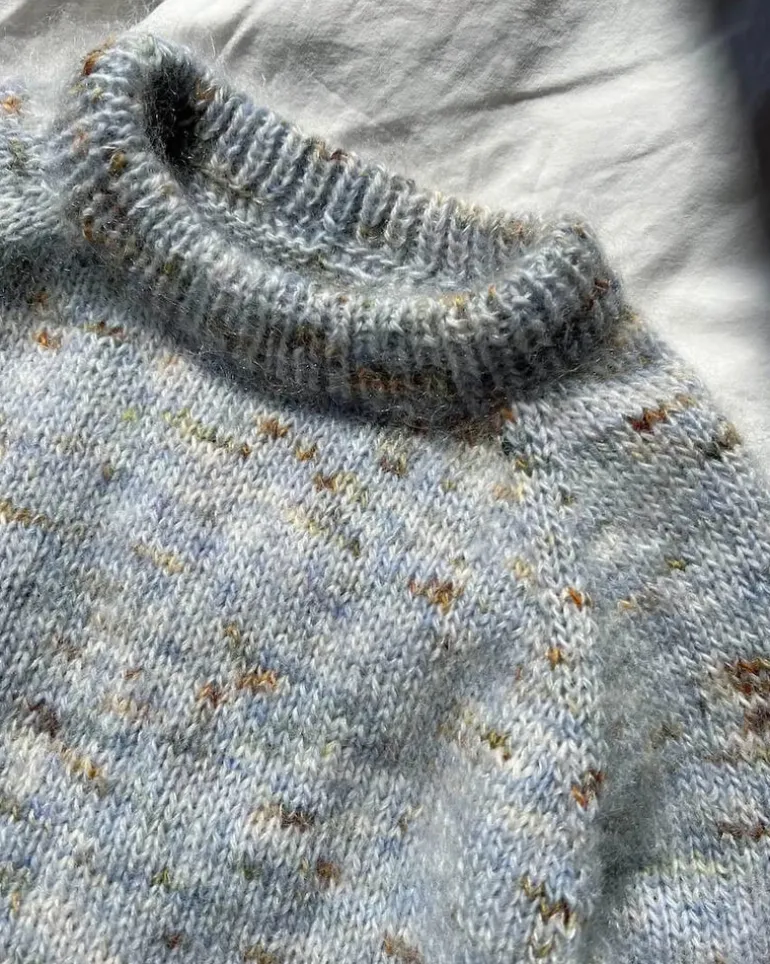 Monday Sweater Junior by PetiteKnit, in English