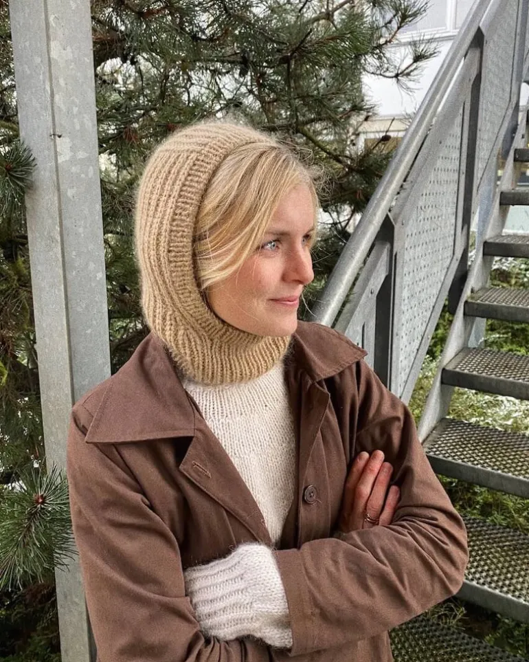 November Balaclava by PetiteKnit, in English