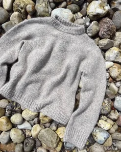 Novice Sweater - Chunky edition by PetiteKnit, in English