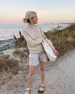 Novice Sweater by PetiteKnit in English