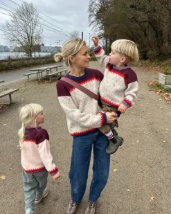 PetiteKnit Cross Sweater, English