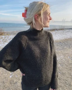 PetiteKnit Louvre Sweater, suomeksi, in Finnish