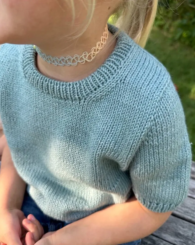 Poppy Tee Junior by PetiteKnit, in English