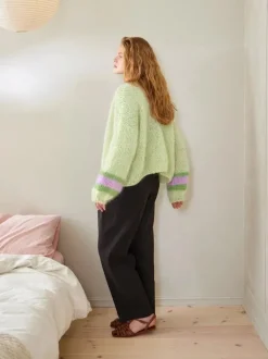 Sandnes Garn 2402_02 Facile Cardigan Ballerina Chunky Mohair / Suomeksi