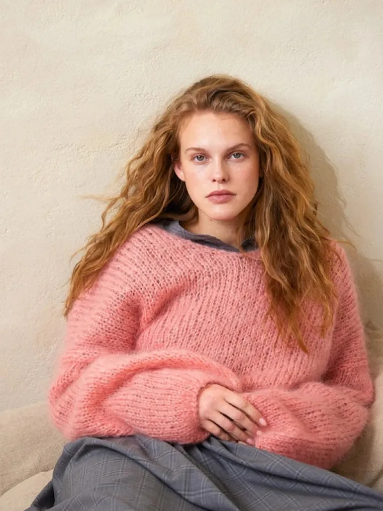 Sandnes Garn 2402_04 Facile Sweater Ballerina Chunky Mohair / English
