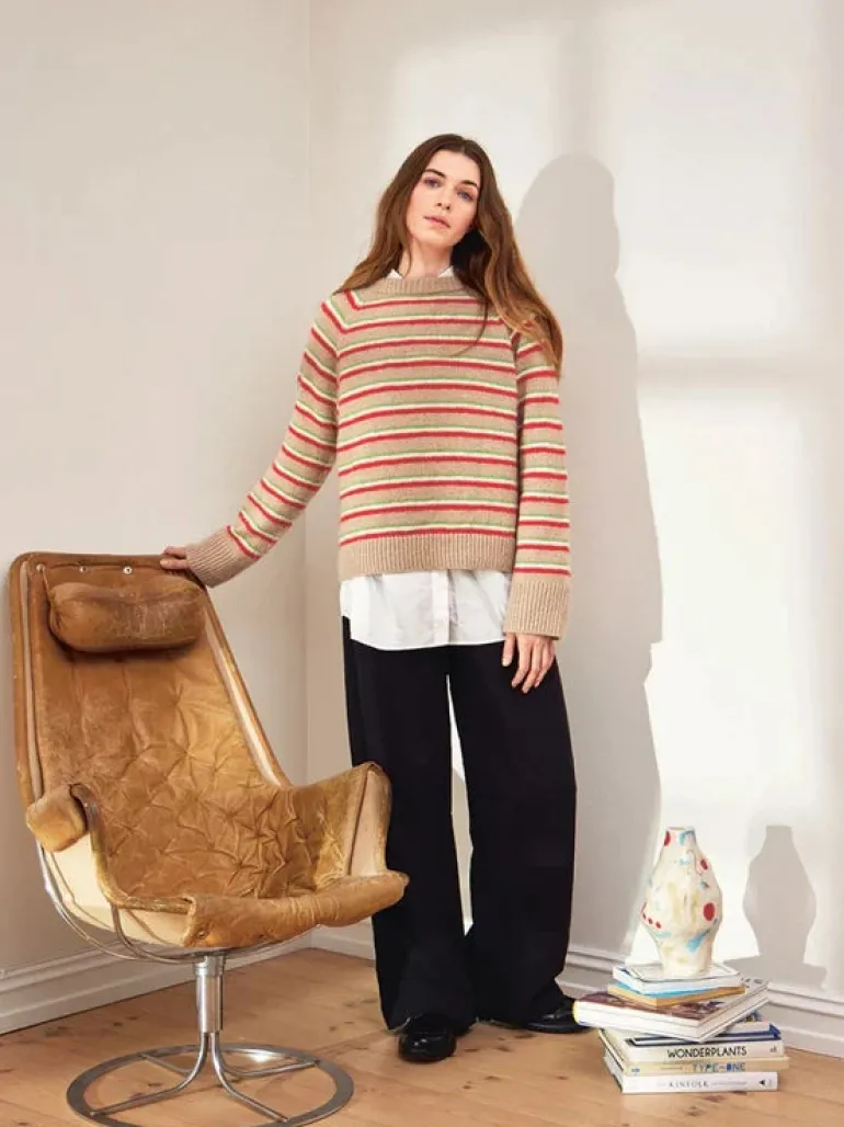 Sandnes Garn 2403_12 North Sweater / suomeksi