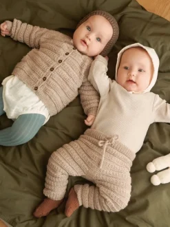Sandnes Garn Fillip Cardigan, Pants & Bonnet Baby 2413_04, English
