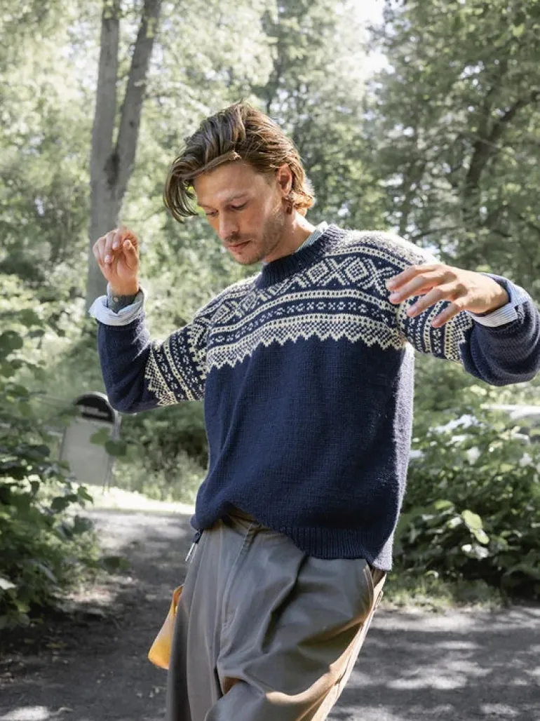 Sandnes Garn Marius Sweater 2410_03 in English