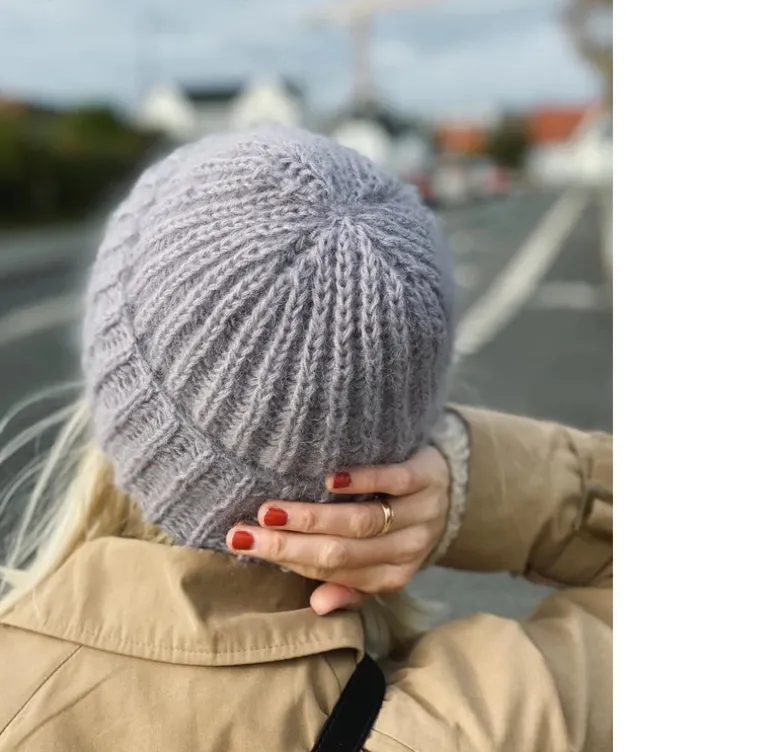 September Hat by PetiteKnit, in English