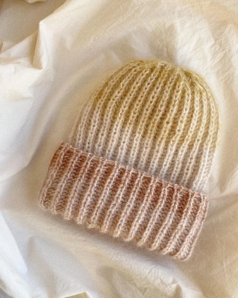 September Hat by PetiteKnit, in English