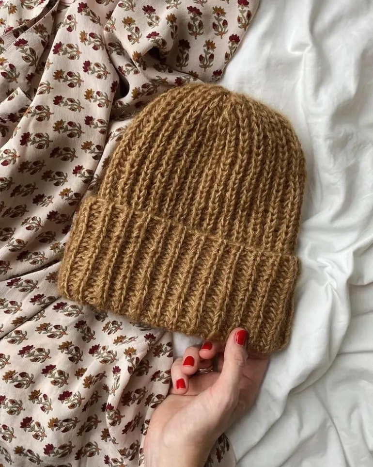 September Hat by PetiteKnit, in English
