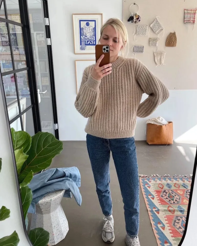September Sweater by PetiteKnit, in English