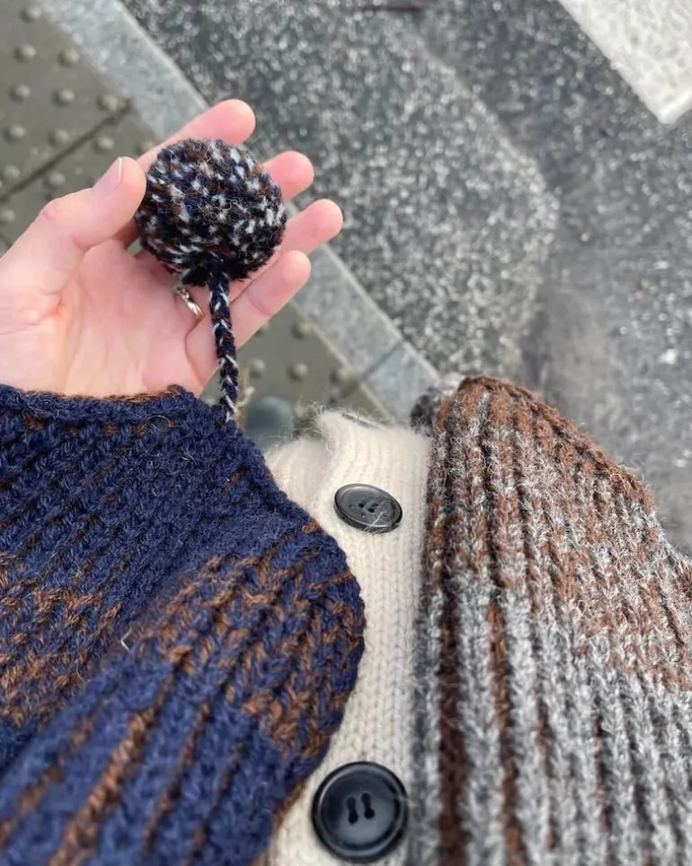 Structure Scarf by PetiteKnit, in English