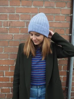 The Hipster Hat by PetiteKnit, in English