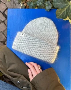 Weekend Hat by PetiteKnit, in English