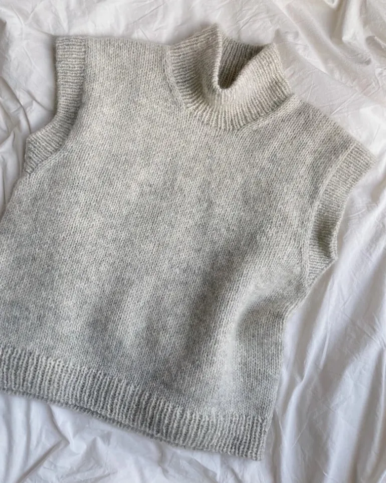 Weekend Slipover by PetiteKnit, in English
